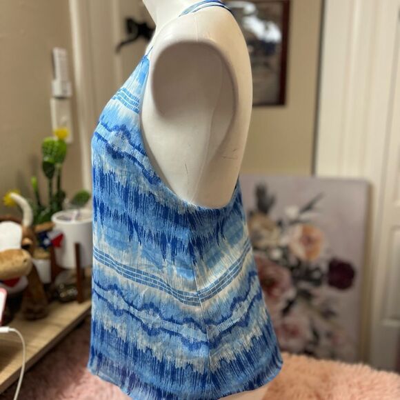 Blue tank top - Picture 4 of 7